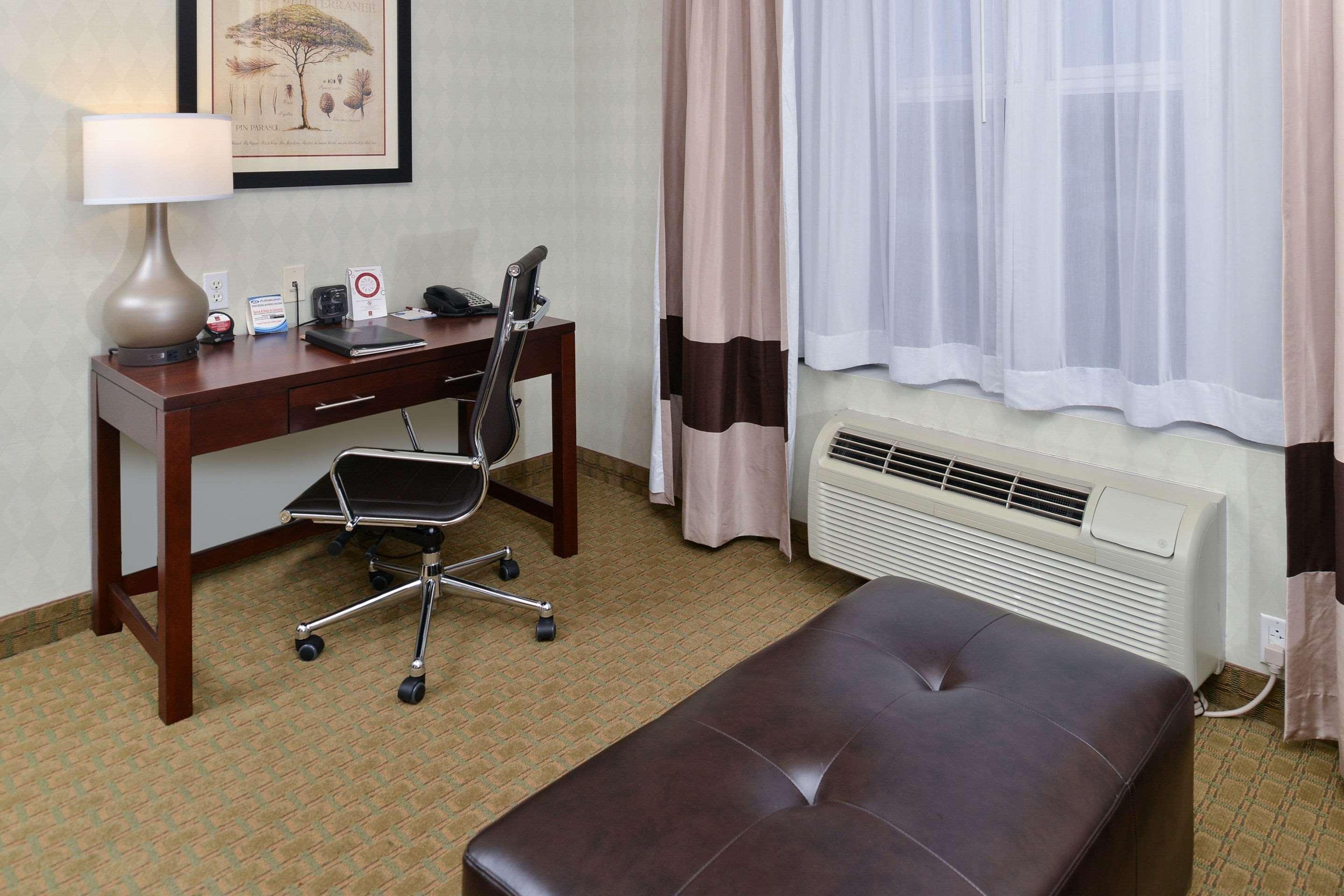 Comfort Suites Airport Tukwila Seattle Εξωτερικό φωτογραφία